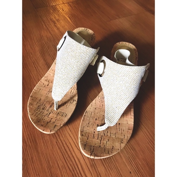 white mountain sparkle sandals